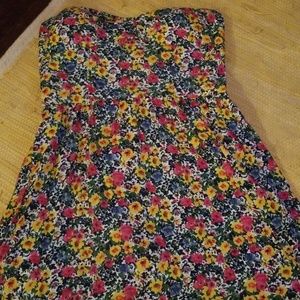 Floral strapless dress